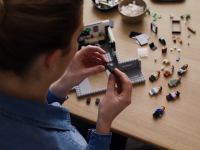 LEGO® 10291 Creator Expert Queer Eye – Mieszkanie Fab Five