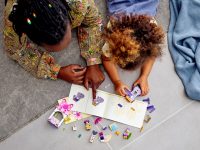 LEGO® 10773 Disney Sklep z lodami Myszki Minnie