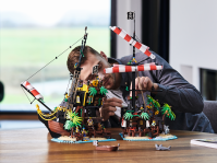 LEGO® 21322 Ideas Piraci z Zatoki Barakud