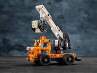 LEGO® 42088 Technic Ciężarówka z wysięgnikiem