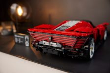 LEGO® 42143 Technic 42143
