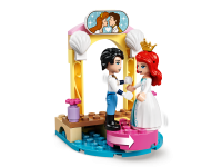 LEGO® 43191 Disney Świąteczna łódź Arielki