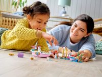 LEGO® 43191 Disney Świąteczna łódź Arielki
