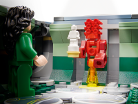 LEGO® 76156 Marvel Super Heroes Domo powstaje