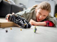 LEGO® 76239 DC Super Heroes Batman Tumbler: starcie ze Strachem na Wróble