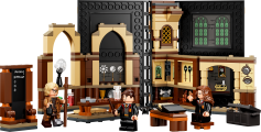 LEGO® 76397 Harry Potter Chwile z Hogwartu: zajęcia z obrony przed czarną magią