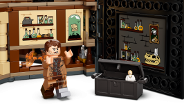 LEGO® 76397 Harry Potter Chwile z Hogwartu: zajęcia z obrony przed czarną magią
