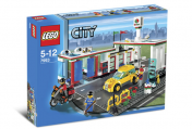 LEGO® 7993 City Stacja obsługi